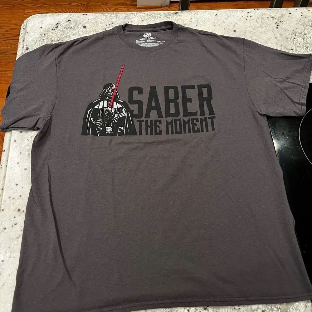 Star Wars Saber the Moment Gray Darth Vader T-Shirt sz XL EUC